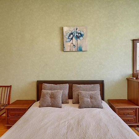Apartment Near Lva Tolstoho Square Kiev Eksteriør bilde