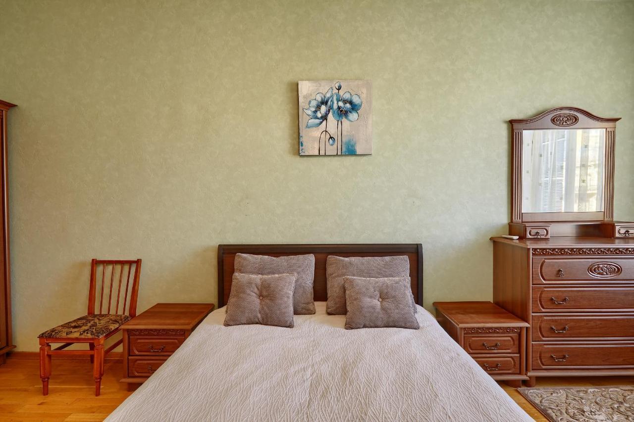 Apartment Near Lva Tolstoho Square Kiev Eksteriør bilde