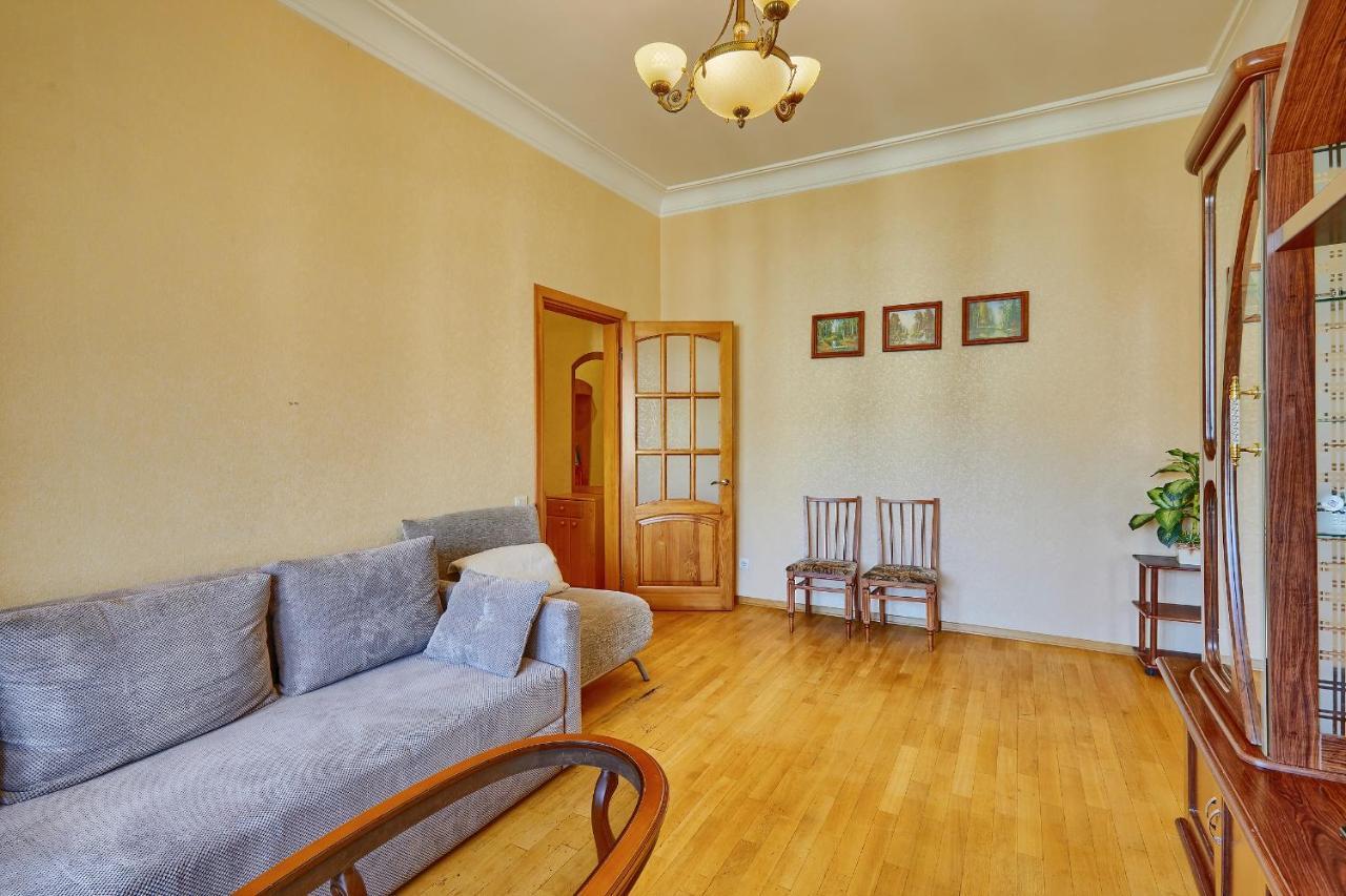 Apartment Near Lva Tolstoho Square Kiev Eksteriør bilde