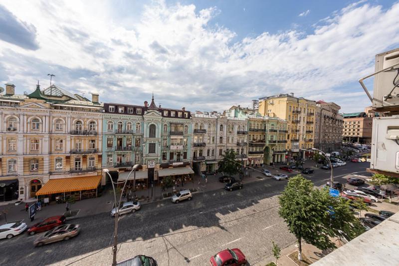 Apartment Near Lva Tolstoho Square Kiev Eksteriør bilde